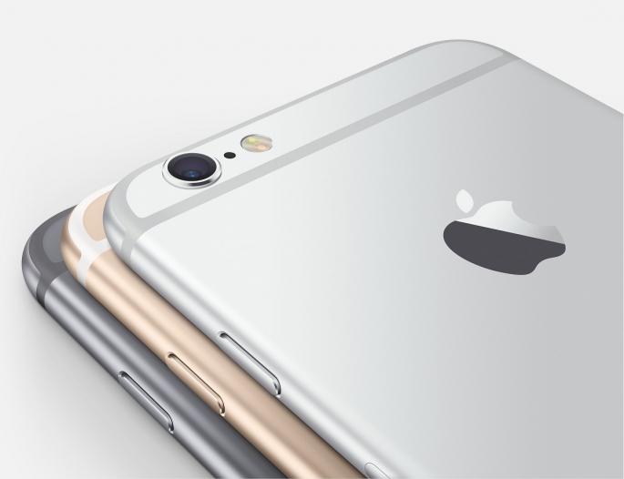 The next iPhone – flash beside front camera, panorama selfies and slow motion videos
