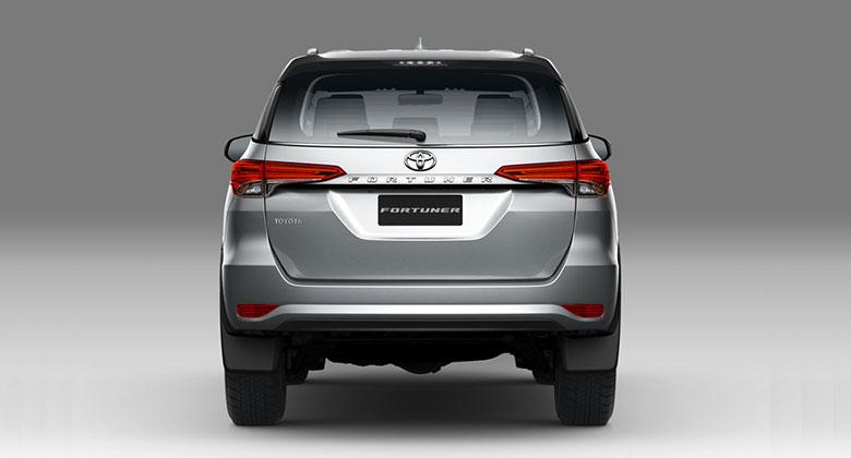 Toyota-Fortuner-2016_NHI6005