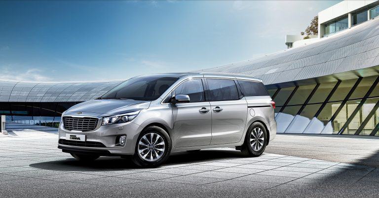 Kia Grand Carnival: Versatile Road Trip Companion 
