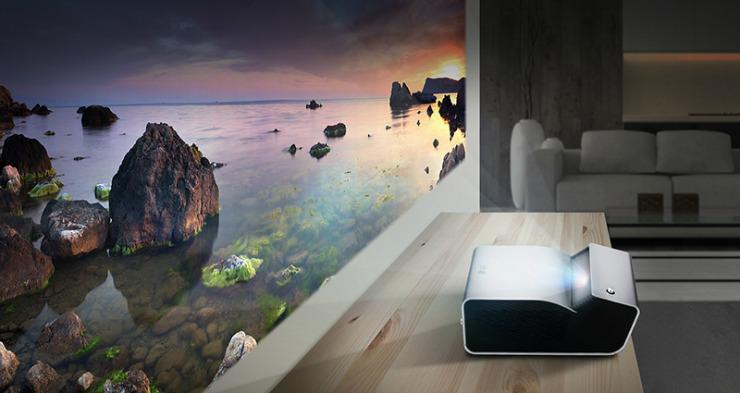 LG expands mini-beam line up with brightest battery-powered UST projector