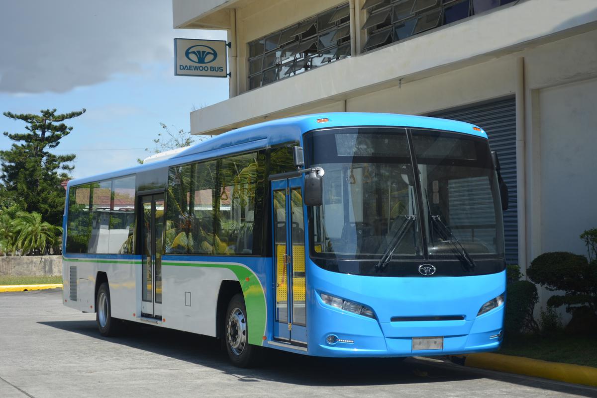 3) Daewoo Bus BS120SN