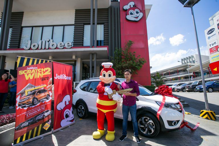 Cebuano drives home new Honda in Jollibee’s Scratch2Win promo