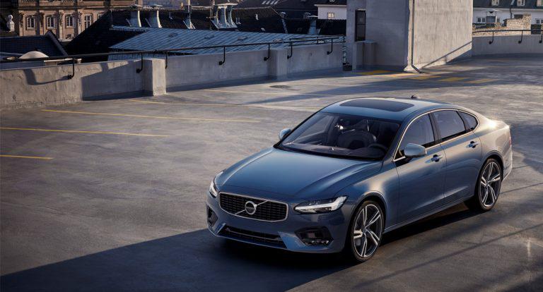 Exclusive access to premium airport lounge available for Volvo owners