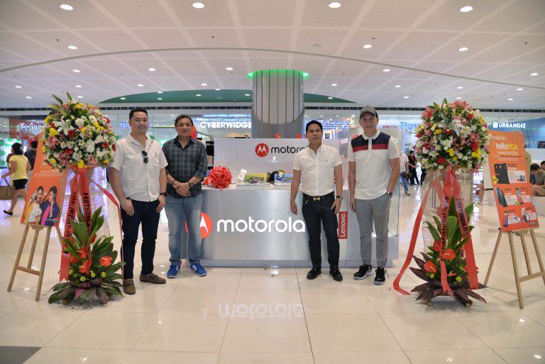 Motorola boosts local presence with opening of SM MOA Kiosk, now with 3 exclusive outlets