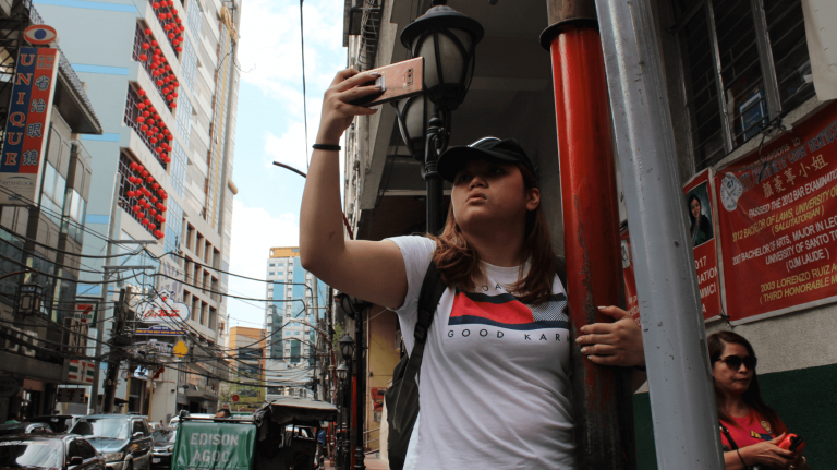 A photo walk to remember:  The streets of Binondo through the lens of today’s top smartphones