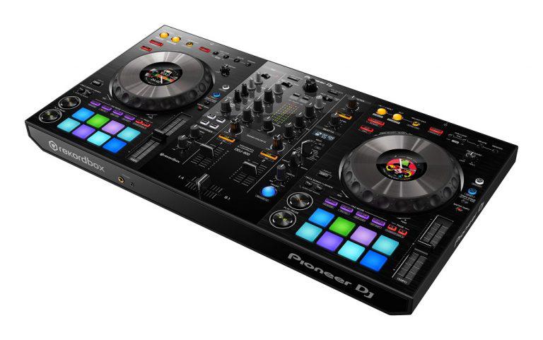 Take your performance anywhere with the Pioneer DDJ-800