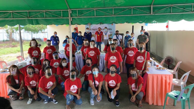 SMC expands job, livelihood training program in Quezon province