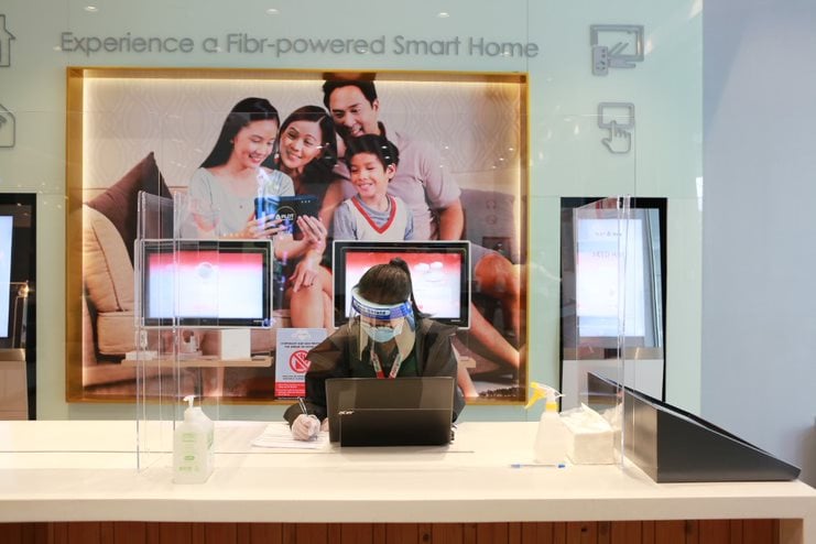 The new PLDT-Smart booking service lets you schedule your virtual or in-store visits