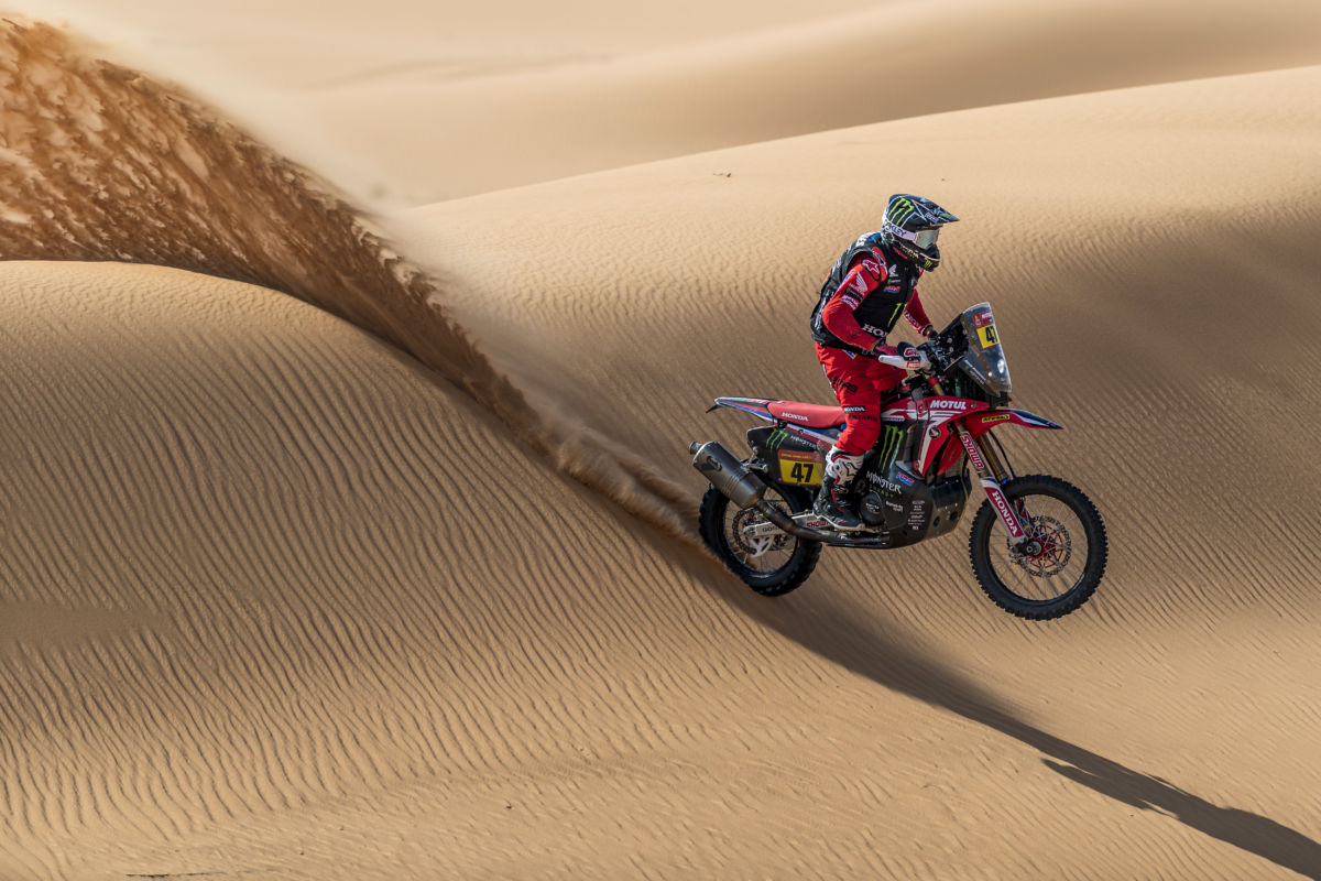 Monster Energy Honda team wins Dakar rally • Gadgets Magazine