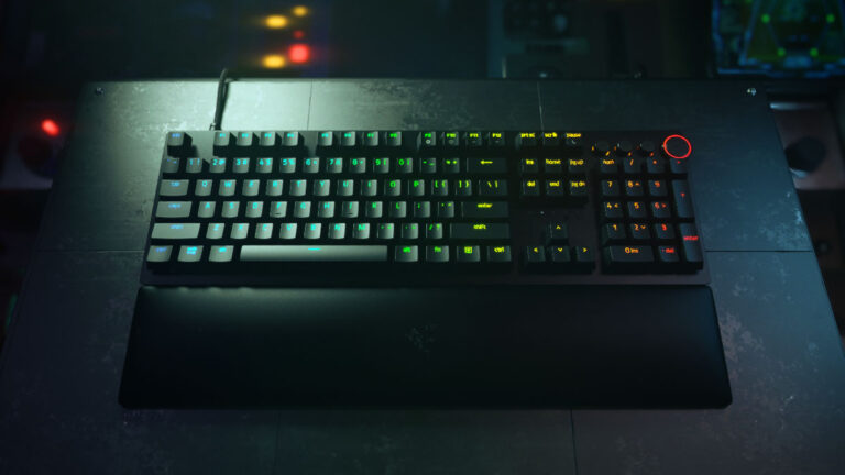 Meet the world’s fastest keyboard – The New Razer Huntsman V2