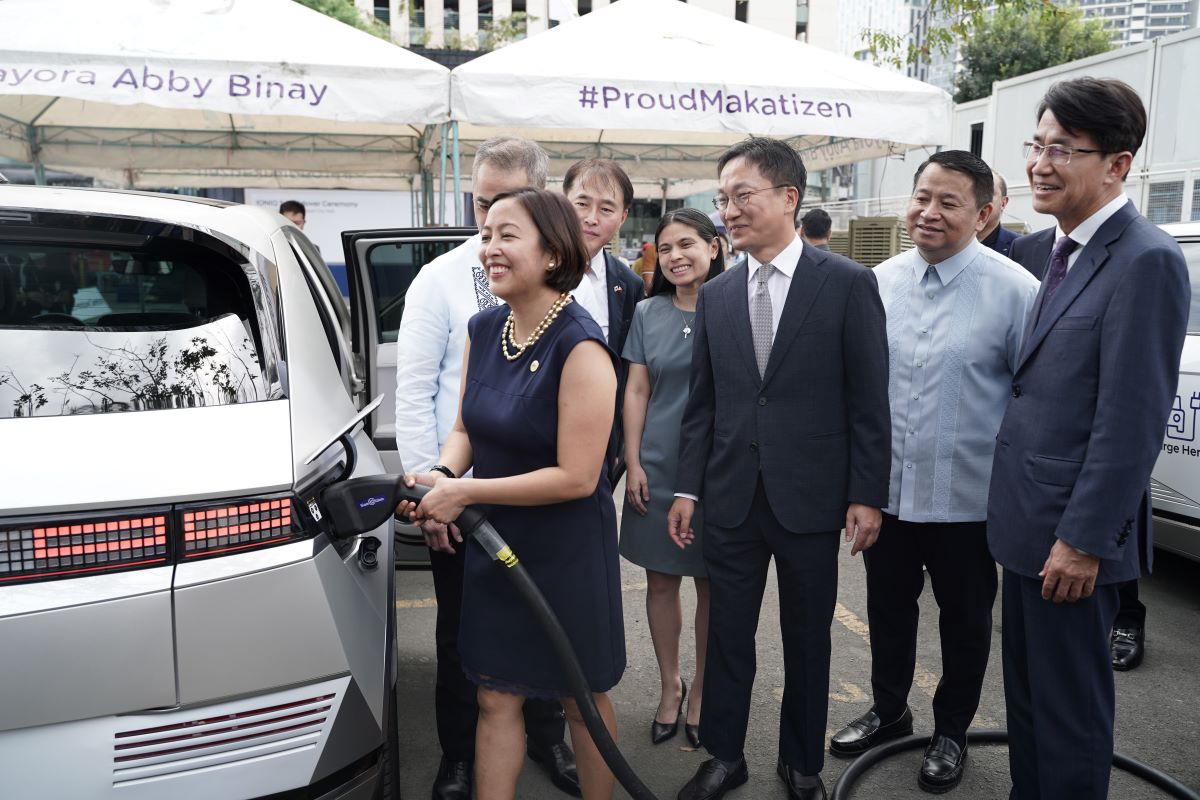 Hyundai IONIQ 5 deployed by Makati LGU as response vehicle • Gadgets Magazine - Vimarsana News