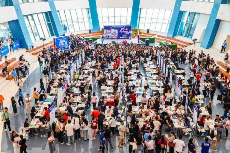SM Supermalls celebrates milestone with 100th job fair