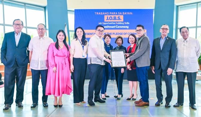 Jobstreet by SEEK seals new partnership with DepEd, PSAC to boost career readiness programs and digitalize job market Jobstreet