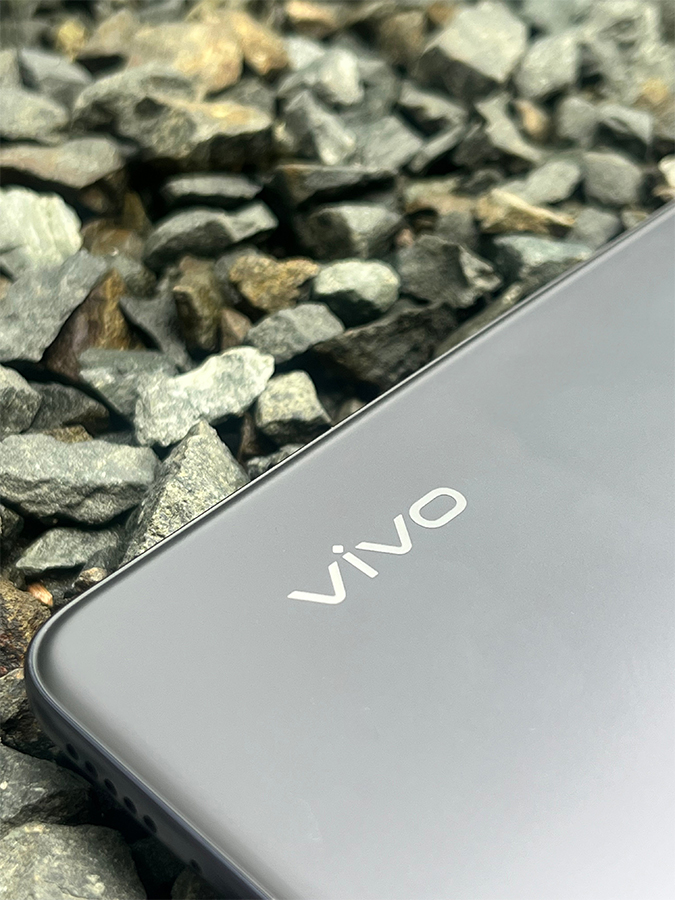 vivo V60