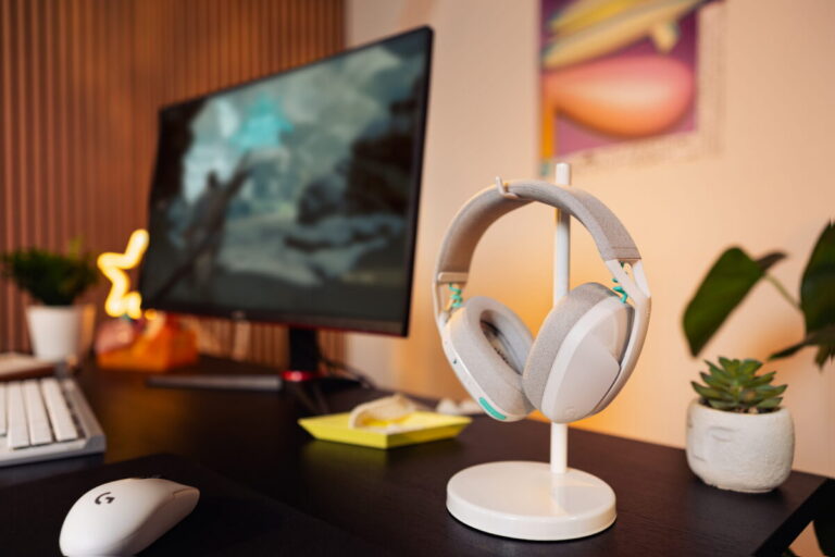 Logitech G brings G321 Lightspeed wireless gaming headset to Filipino gamers