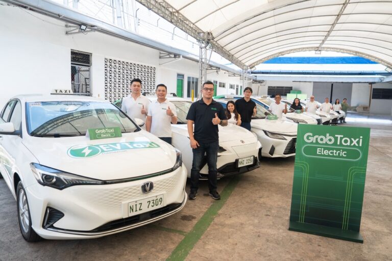 EV taxi operators deploy hundreds of electric taxis on GrabTaxi Electric as fuel costs surge