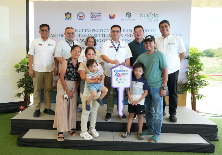 DHSUD, Pag-IBIG Fund turn over units under Expanded 4PH