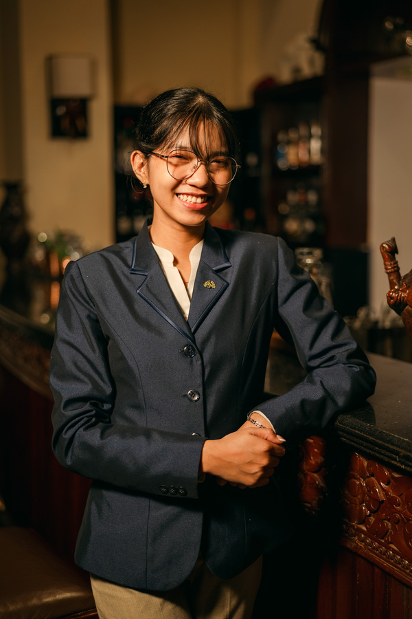 Raffles Makati bar takeover